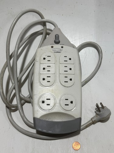 BELKIN F9S820-12 12 Feet 8 Outlets 1770 Joule Power Surge Protector SurgeMaster - 第 1/6 張圖片