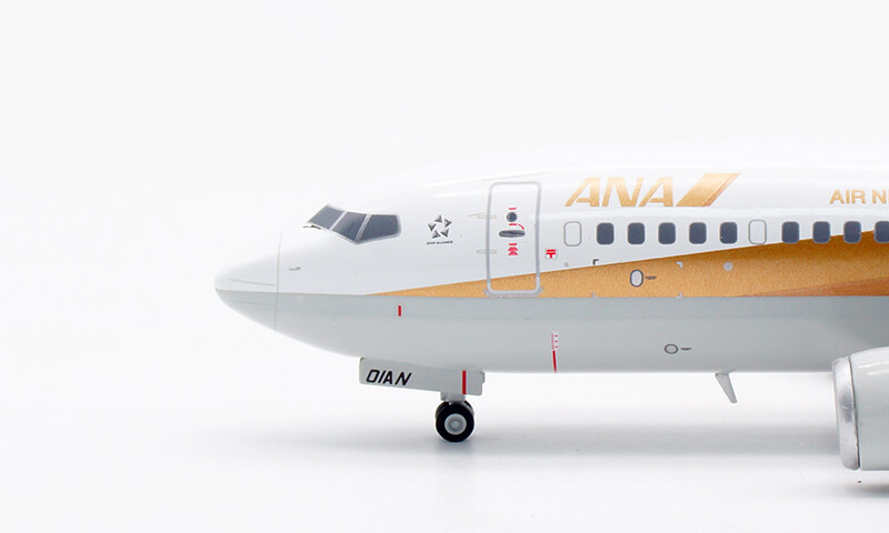 1:200 JC Wings ANA BOEING B737-700 Flap Down Airplane Diecast