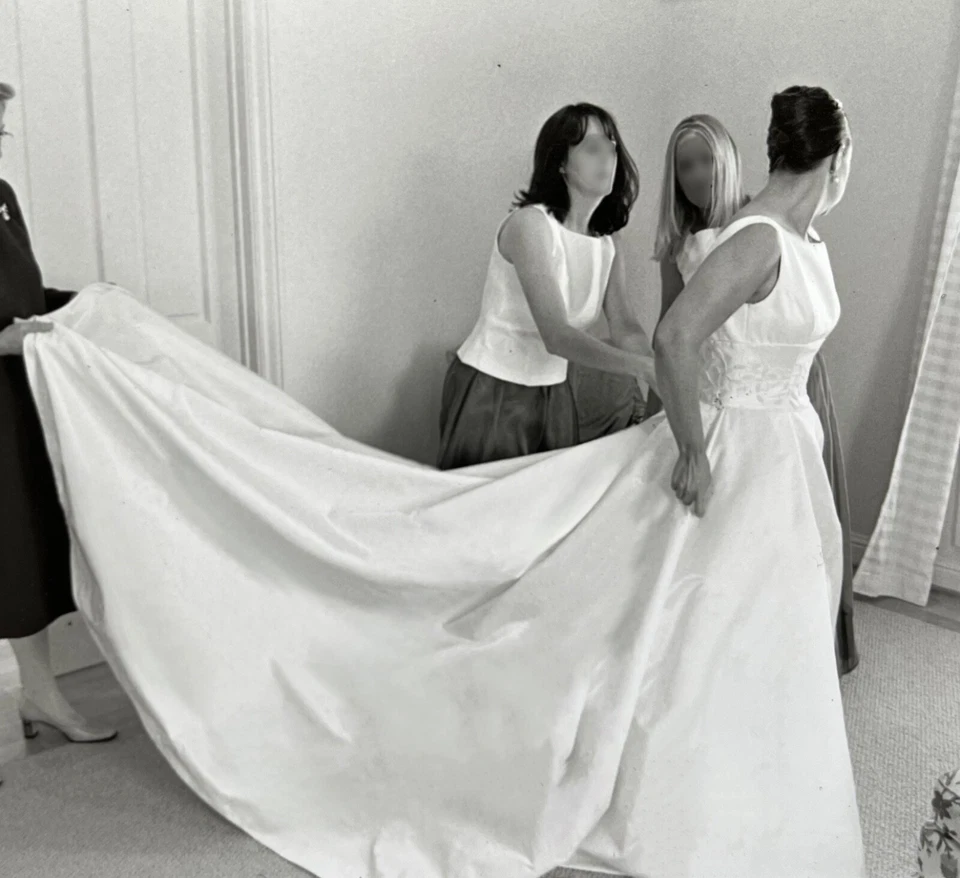 Elegant, Timeless Priscilla of Boston Wedding Gown w/Beaded Waistband - Image 4 of 4