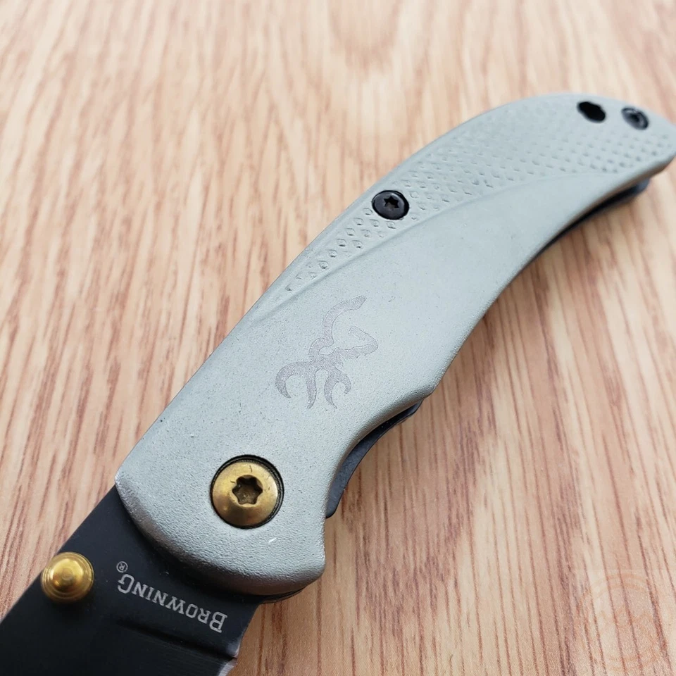 Navaja de bolsillo pequeña Browning Prism III hoja de acero inoxidable mango de aleación de aluminio Foto 4 de 4