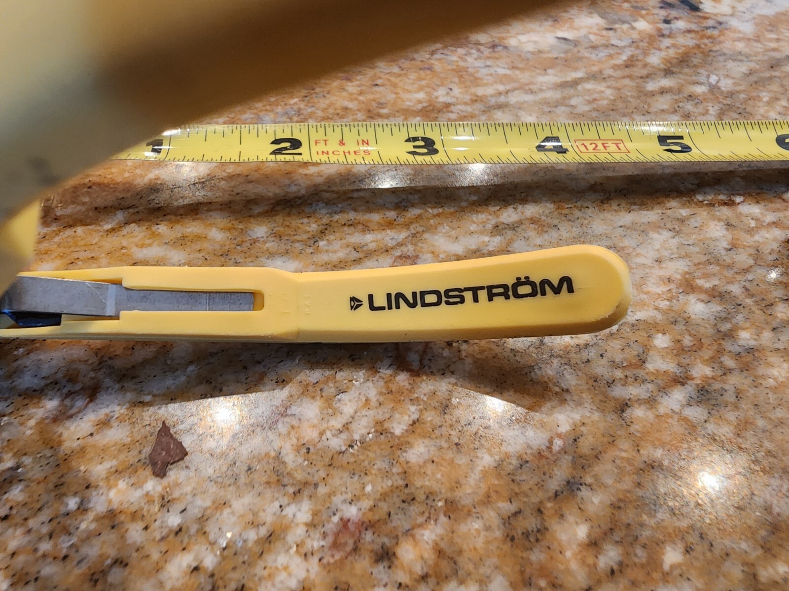 Lindstrom Steel Side Cutting Wire Cutters - Yellow Micro bevel 8150