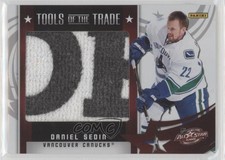 2012 Panini Toronto Spring Expo Tools of the Trade Towels Daniel Sedin HOF s0w