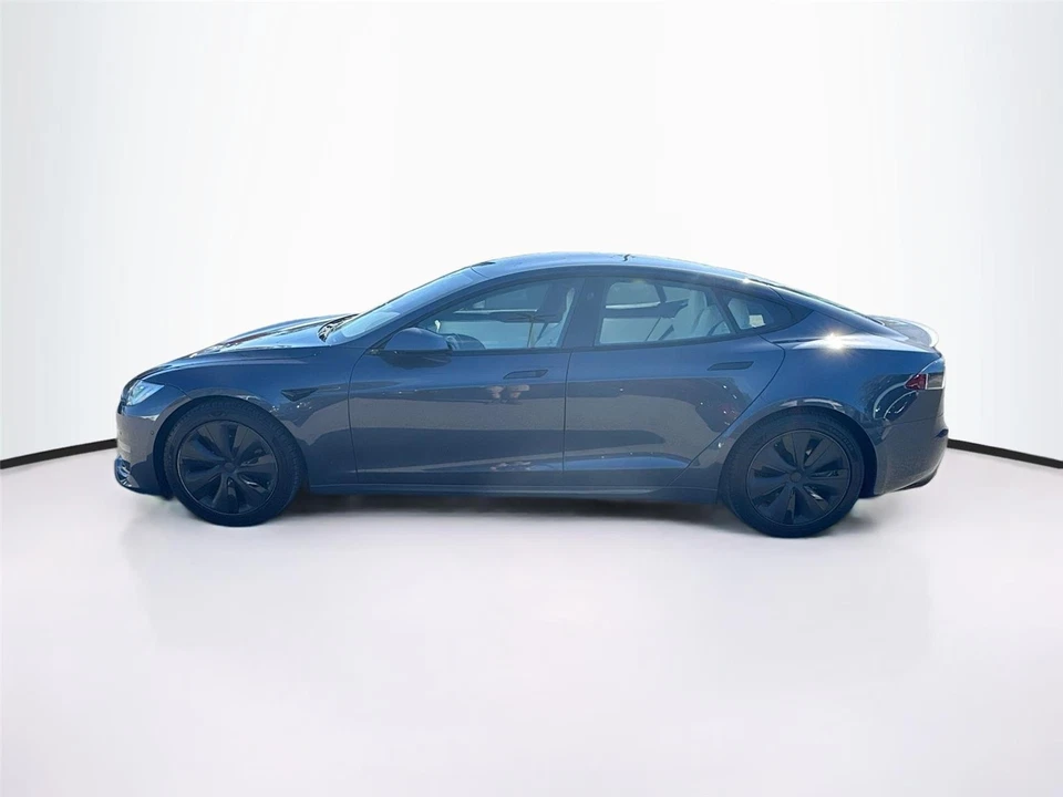 Tesla Model S 2022 a cuadros Foto 4 de 4