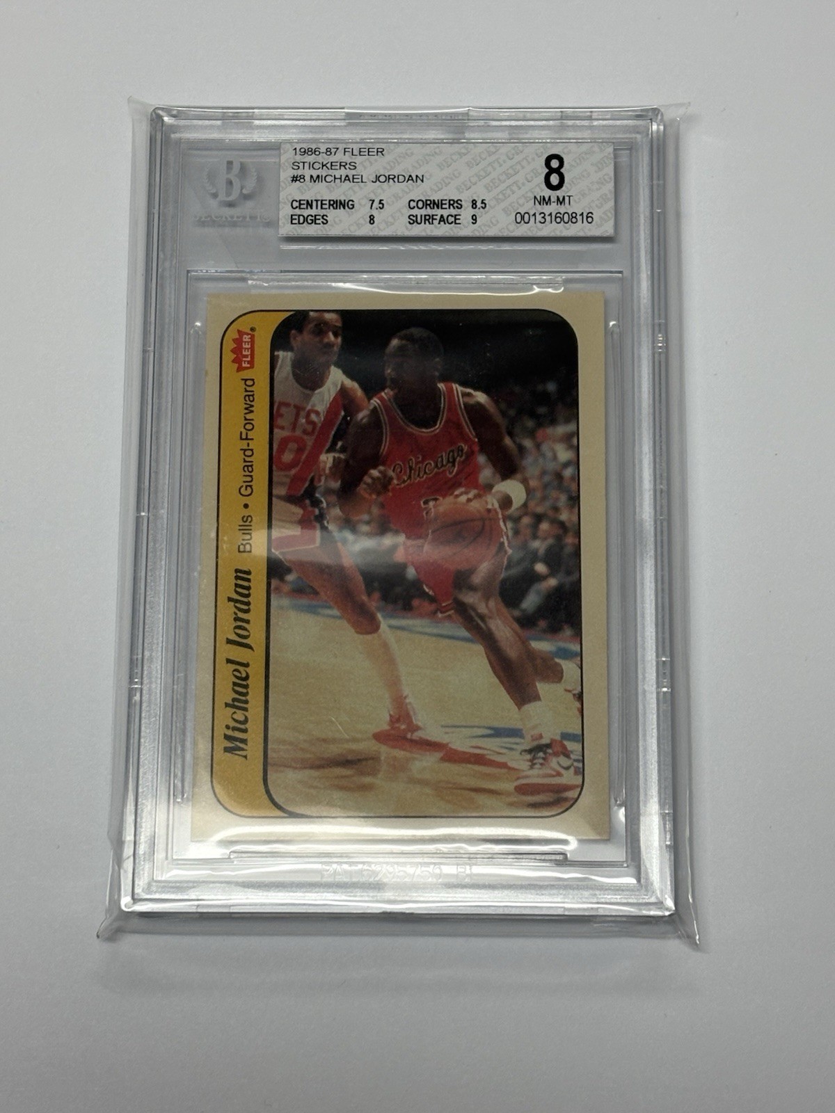 1986 FLEER STICKER MICHAEL JORDAN ROOKIE #8 BGS 8 NM-MT