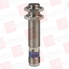 SCHNEIDER ELECTRIC XS612B2PBL01M12 / XS612B2PBL01M12 (NEW IN BOX)