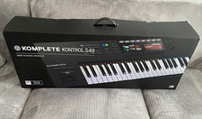 Native Instruments Komplete Kontrol S49 MK2 MIDI Keyboard Boxed + Software