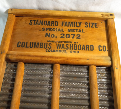 VINTAGE MAID-RITE WASHBOARD #2072 METAL & WOOD STANDARD FAMILY