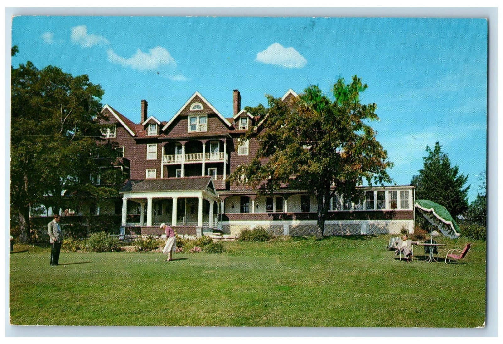 c1960s Cragsmoor Inn Exterior Playing Golf Scene Cragsmoor New York NY