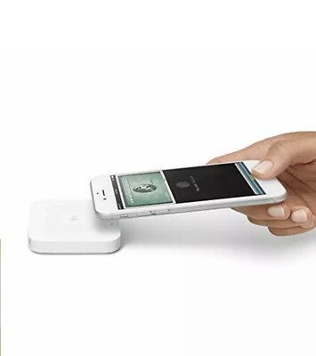 Square A-SKU-0113 Contactless Credit Card and Chip Reader - White