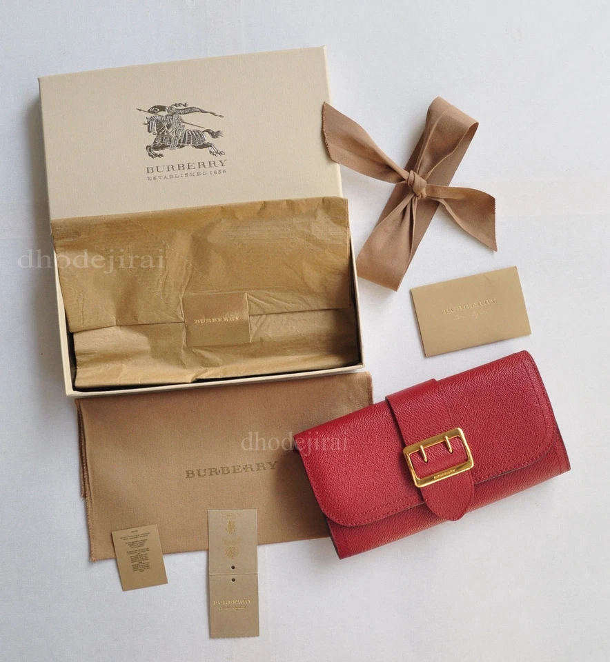 $790 Authentic BNWD BURBERRY Textured Leather Continental Womens Wallet IN Red