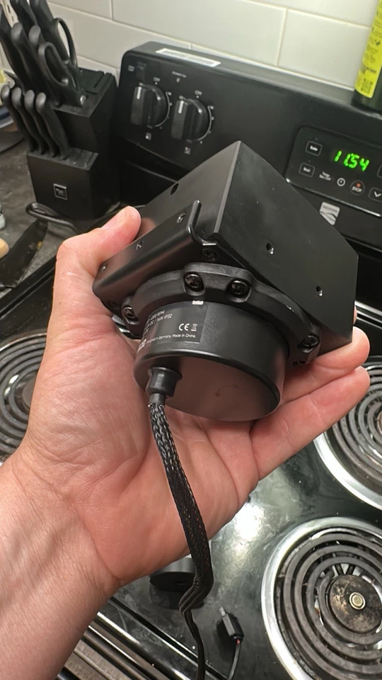 Alphacool VPP Apex Pump /w Reservoir - Image 4 of 4