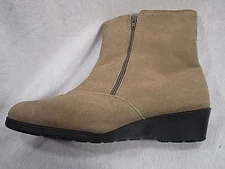 Daniel Green OUTDORABLES Tan Leather/Suede Fleece Lined Mid Ankle Women's 7.5M