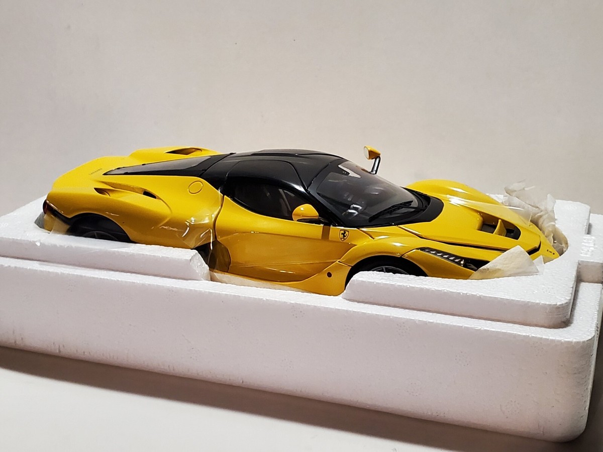 Hot Wheels Elite Ferrari LaFerrari F70 1:18 Scale Diecast