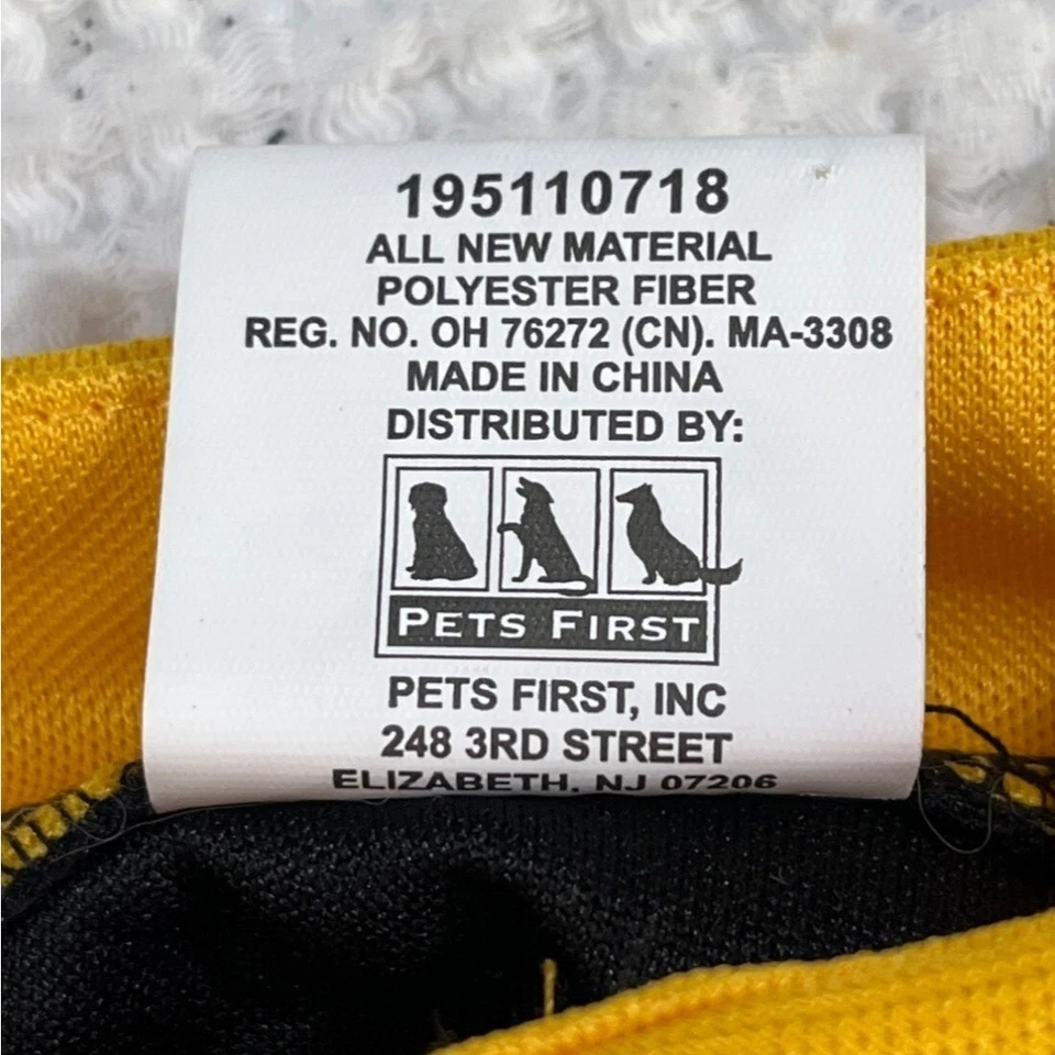 Ropa/camiseta NHL Pittsburg Penguins negra/amarilla para mascotas talla S SKU 5137 Foto 4 de 4