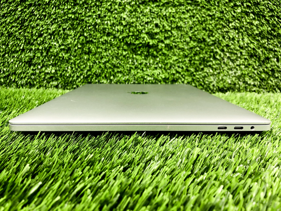 Apple MacBook Pro A1707 15" 2017 CHASSIS EMC 3162 SCREEN AND PARTS