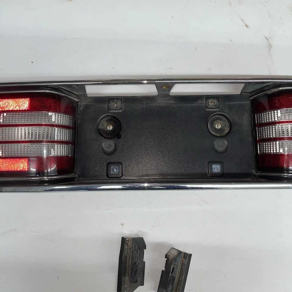 Buick Lesabre 1992 1996 luz trasera central montaje maletero panel acabado 16515399 Foto 4 de 4