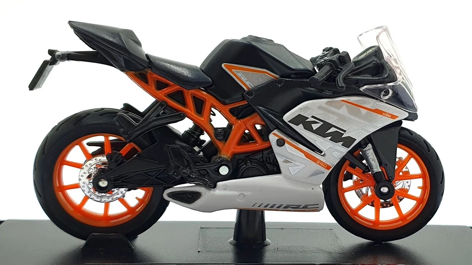 Maisto 1/18 Scale 39300 - KTM RC 390 Motorbike - Black/Orange - Image 3 of 4