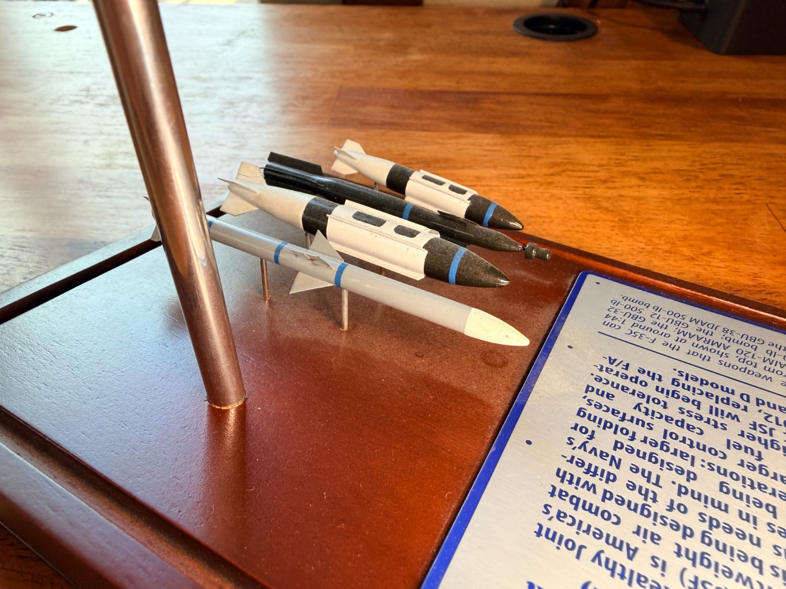 USN Lockheed F-35C Lightning II Carrier Version Desk Top 1/46 Model Airplane