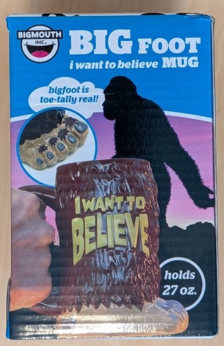 I Want To Believe Big Foot Mug 27oz by BigMouth, Inc BRAND NEW - Picture 2 of 4