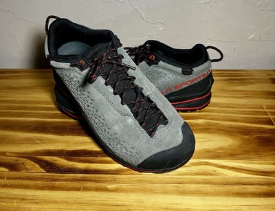 La Sportiva TX2 Evo Leather Men's Hiking / Approach Shoes, Carbon/Goji, M40.5