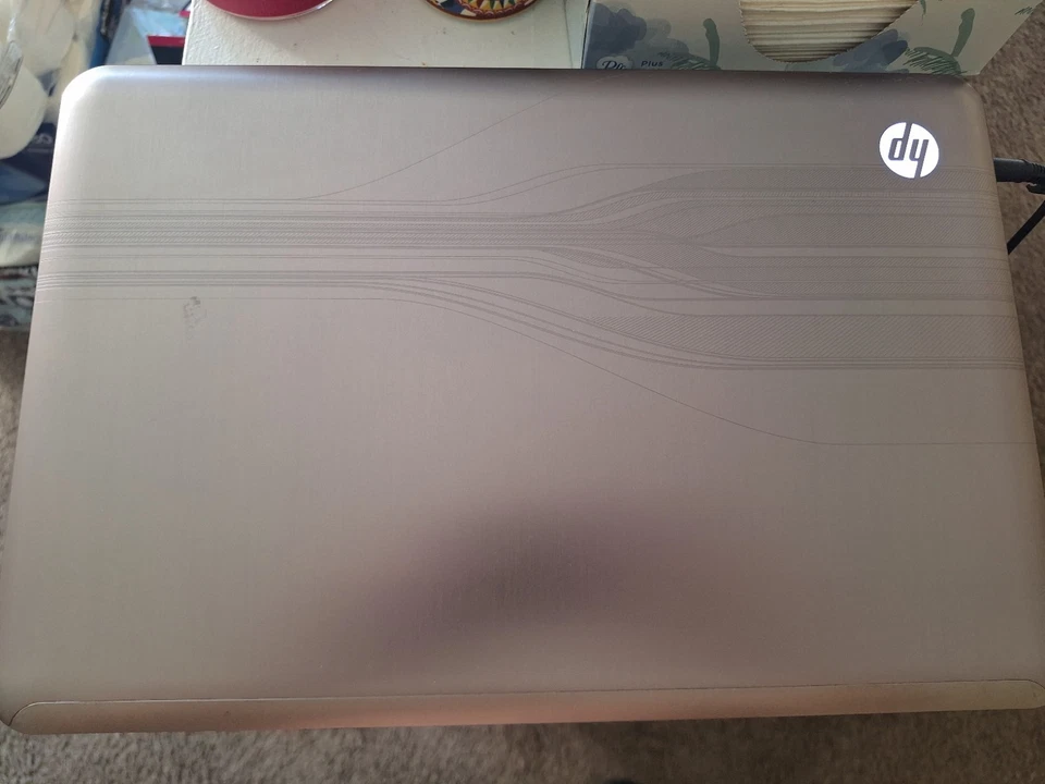 HP DV7 17.3" Notebook 6GB RAM 640GB HD - Windows 7 - Image 2 of 4