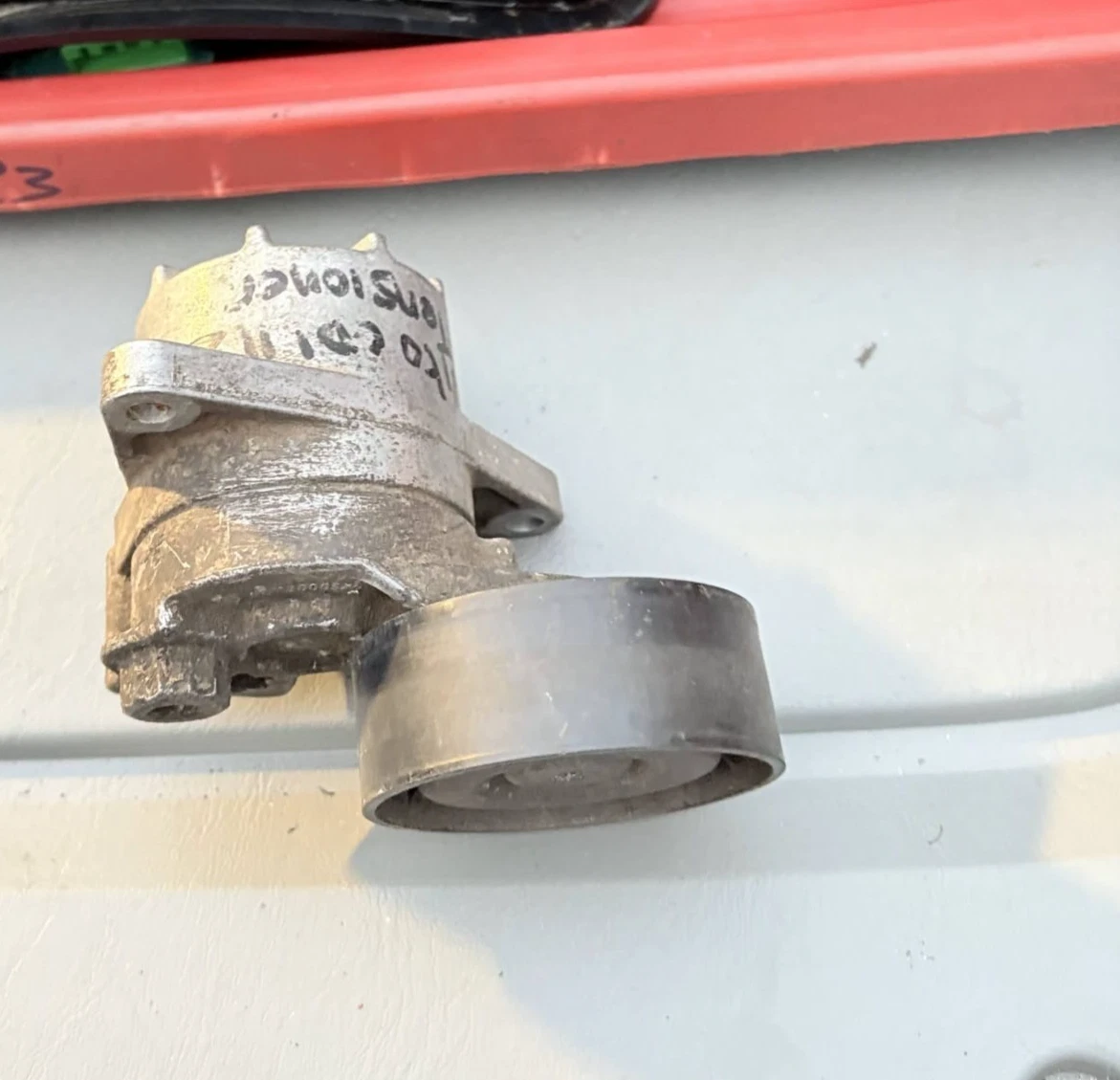 Auxiliary belt tensioner - actual item photo 1