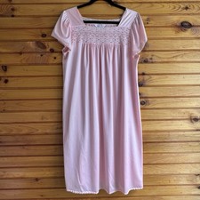 Vintage Vanity Fair Pink Bridal Boudoir Nightgown Lace Rose Embroidered USA M
