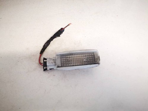 3b0947113 Innenraumleuchte Leseleuchte  Volkswagen Passat DE1916360-90