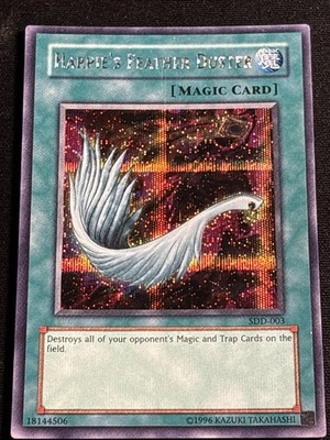 Harpie's Feather Duster Yu-Gi-Oh Promo Card SDD-003 Secret Rare Holo Foil NM