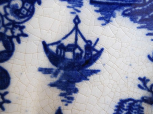VINTAGE BLUE WILLOW 6" DIAMETER ROYAL BLUE BREAD & BUTTER PLATE, MARKED JAPAN - Picture 8 of 12