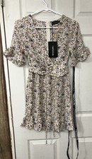 Pretty Little Thing NWT Women's Size 8 Floral Corset Tie A Line Dress BA