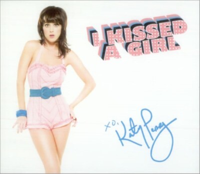 Katy Perry - I Kissed a Girl - Maxi-CD