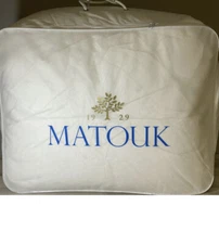 Matouk Montreux All Season Weight  European Duck Down Comforter King $800 New