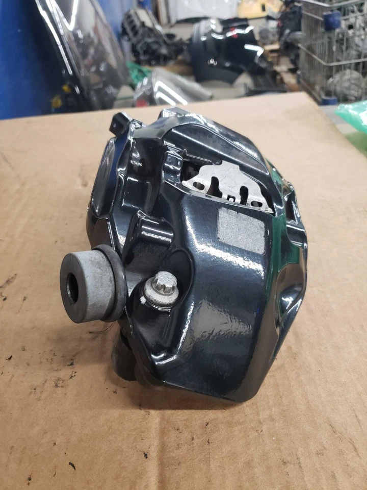 18 19 20 21 奥迪 SQ5 右前制动卡钳 80A615106BF 黑色 — 第 2/4 张图片