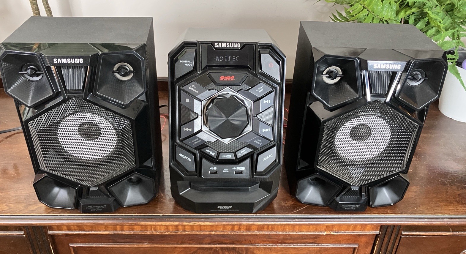 Samsung Mini Audio System Giga Sound Blast MX-J630 NO REMOTE