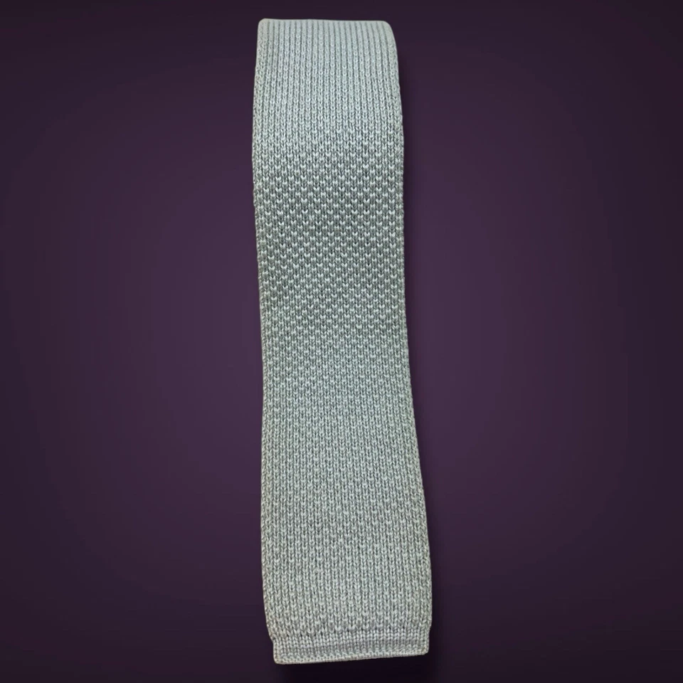 1980's Vintage Skinny Tie Light Gray 100% Cotton Necktie Retro Preppy New Wave - Image 3 of 4