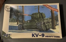 NIB PST MODEL KIT #72034 KV-9 HEAVY TANK SCALE 1:72
