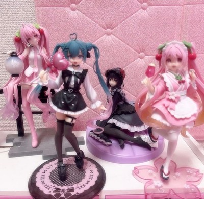 Hatsune Miku Sakura Miku Kitagawa Amane Shizuku Figure Lot Collectible Anime
