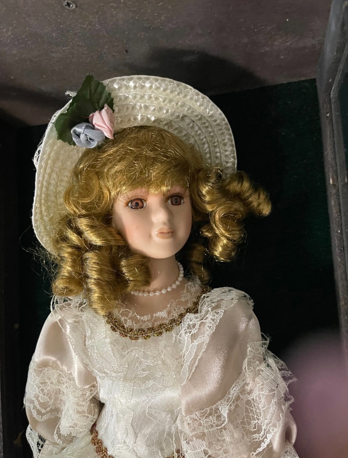 Ashley Belle LTD Ed. Vintage Collector Doll “Sofia” w/ Cabinet image 5
