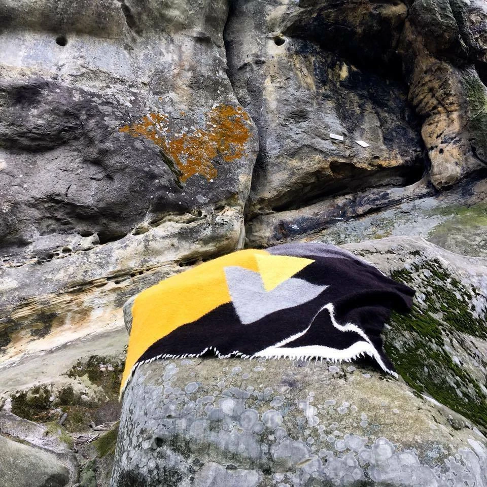 Cold Cape Blanket Geometric Pattern Bright Colors Beautiful warm black 100%wool - Image 2 of 3