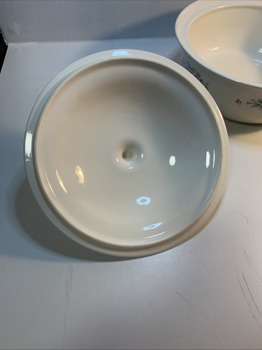 Pfaltzgraff Meadow Lane 9.5” Round Covered Serving Dish Bowl w/ Lid Casserole - Picture 7 of 13
