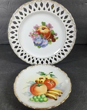 Vtg Set Of 2 Fruit Collector 6" & 8" Plates Reticulated Gold Trim Japan
