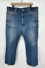 Levi’s 517 Bootcut Jeans Medium Wash Blue Size 42x30