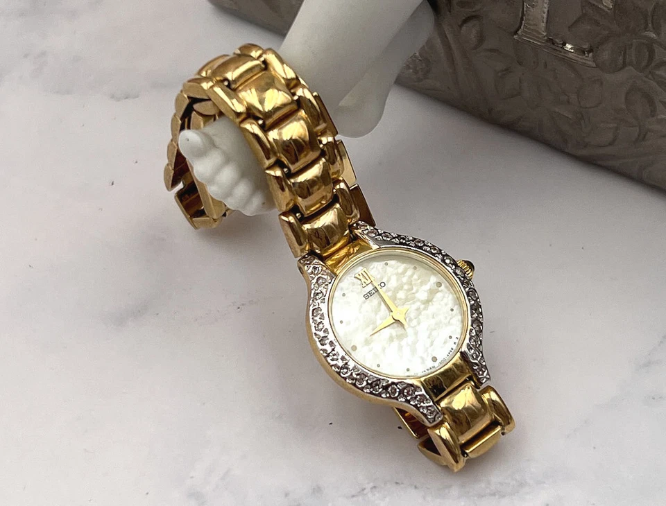 Reloj de cuarzo vintage Seiko (LD4018B) oro 14K con bisel de diamantes*25,1 Gms*Reg. $4000 Foto 4 de 4