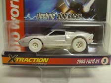 Auto World CHASE 2005 Ford GT XTraction Ultra G Flame Throwers Electric Slot