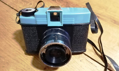 KOMPAKTKAMERA ''VINTAGE'': LOMOGRAPHY DIANA, Jahr unbekannt (- 1970)