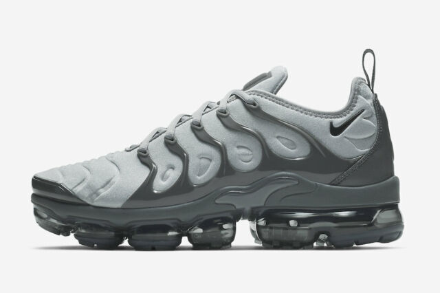 wolf grey nike vapormax plus