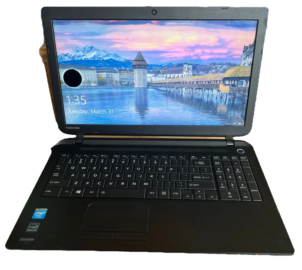 Preços baixos em Toshiba Windows 10 notebooks e netbooks | eBay