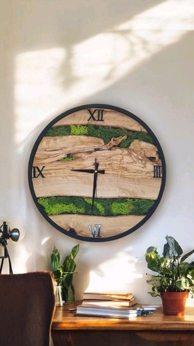 Handmade Real Olive Wood Wall Clock, Hanging 16 inch(40 Cm.) with Norwegian Moss - Picture 8 of 14
