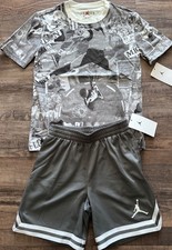 NWT Nike Jordan Boys YSM Gray/White/Blk Photo Print Basketball Shorts Set Small